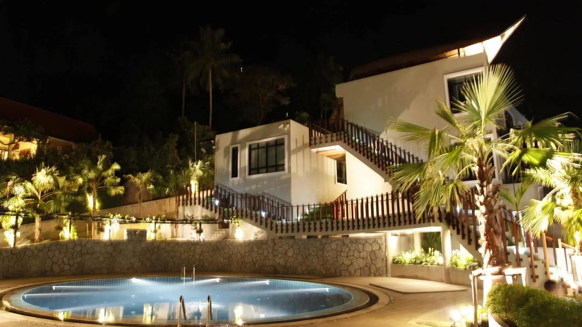 Hotel Villa By The Tarna Ko Tao