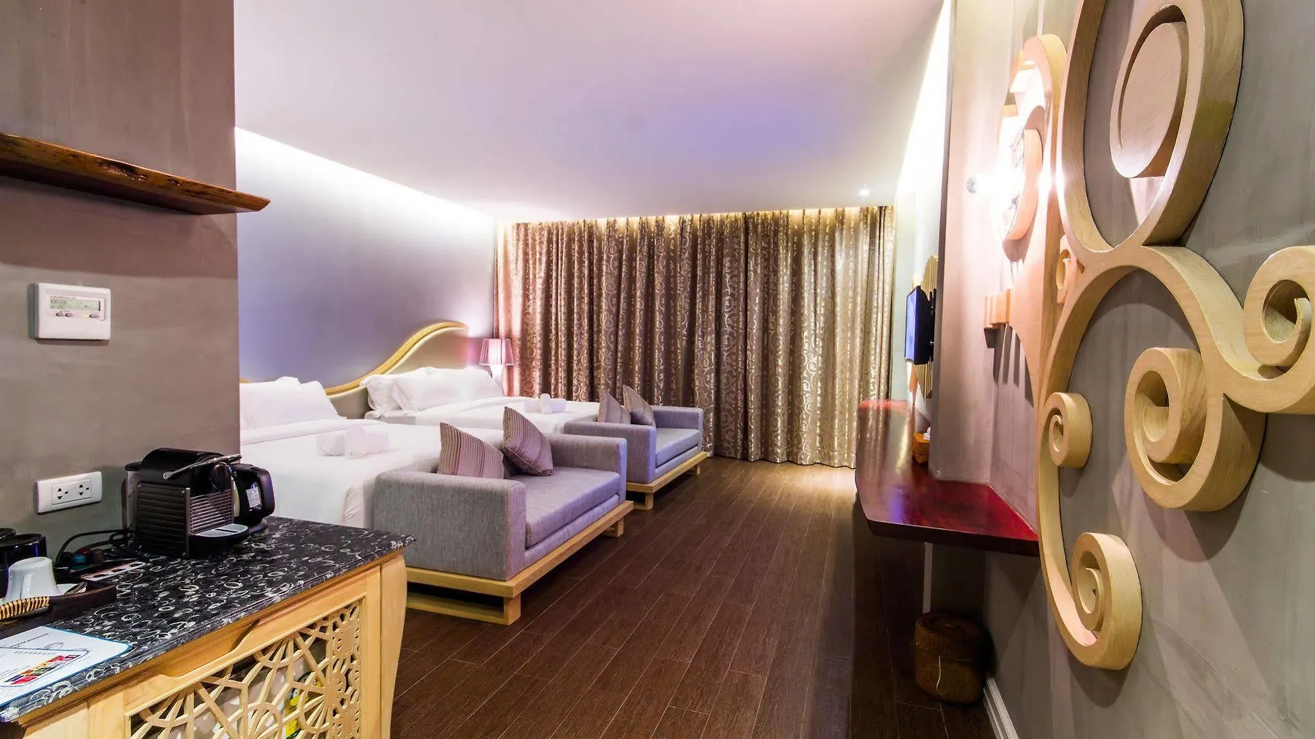 Hotel Villa By The Tarna Ko Tao
