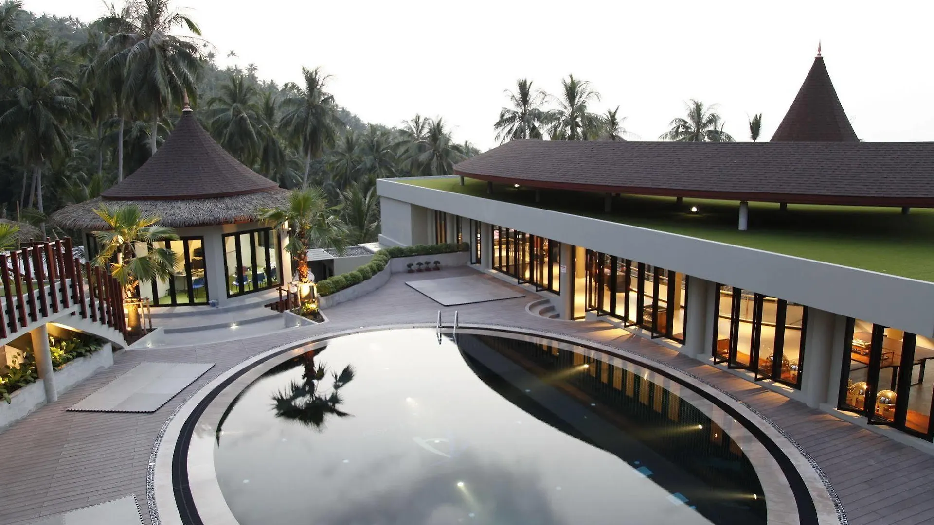 Hotel Villa By The Tarna Ko Tao